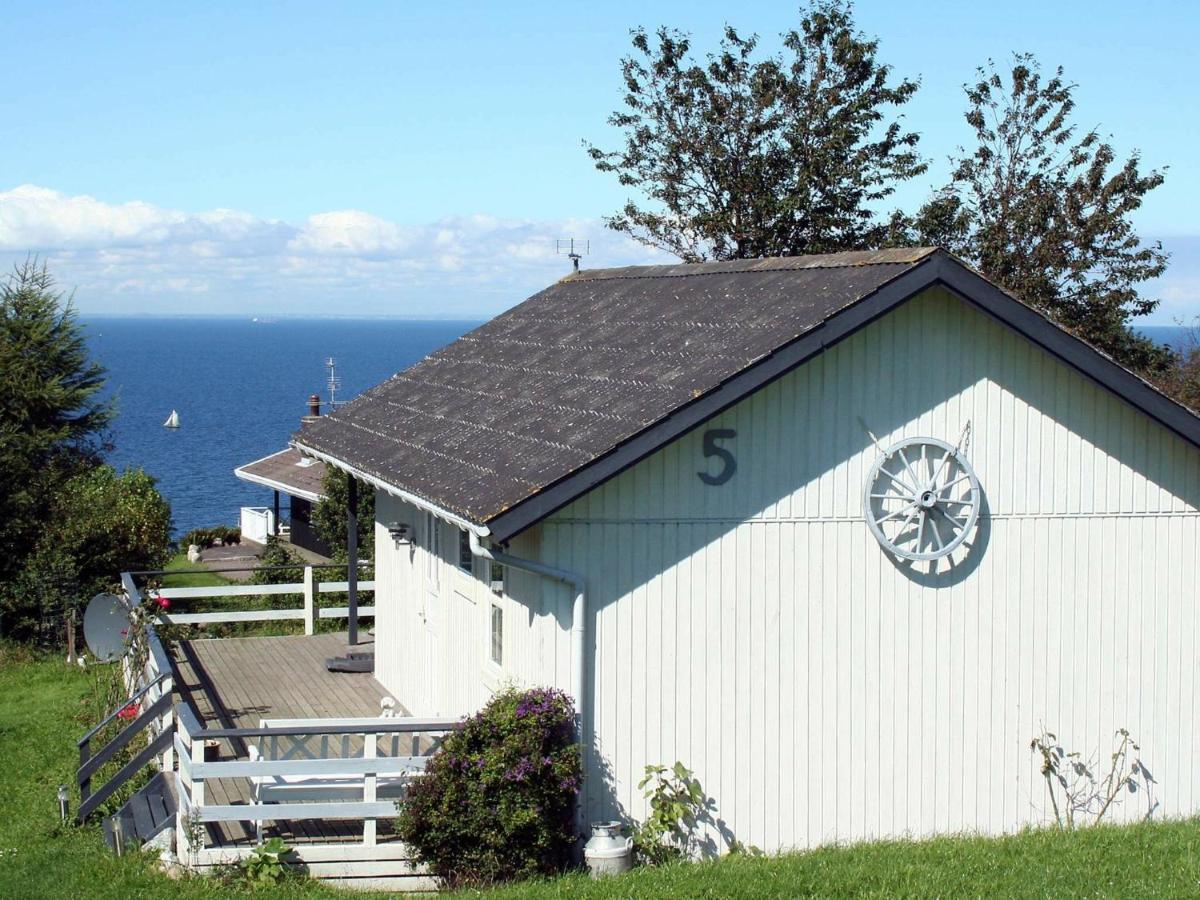 Three-Bedroom Holiday Home In Hasle 3 Vang  Quarto foto