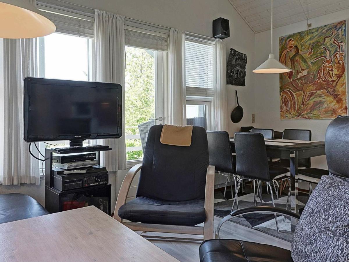 Three-Bedroom Holiday Home In Hasle 3 Vang  Quarto foto